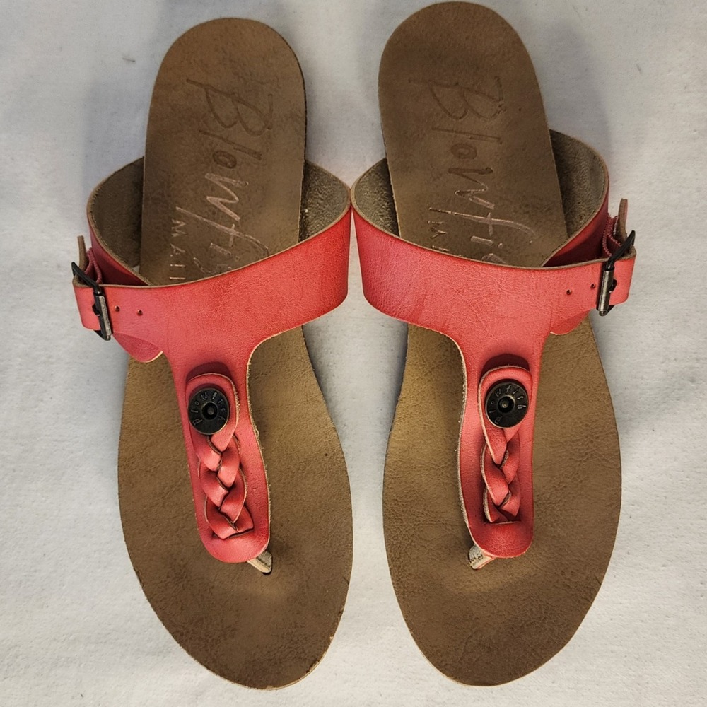 Blowfish Malibu Women's Sandals Size 8 Thong Buckle Coral Adjustable